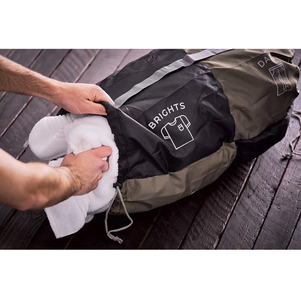 NIB- Gentlemen's Hardware Laundry Divider Travel Bag